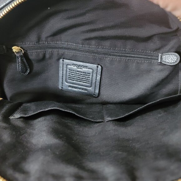 Authentic Coach Charlie Backpack in Pebble Leather No M1657-F38288 - Picture 3 of 6